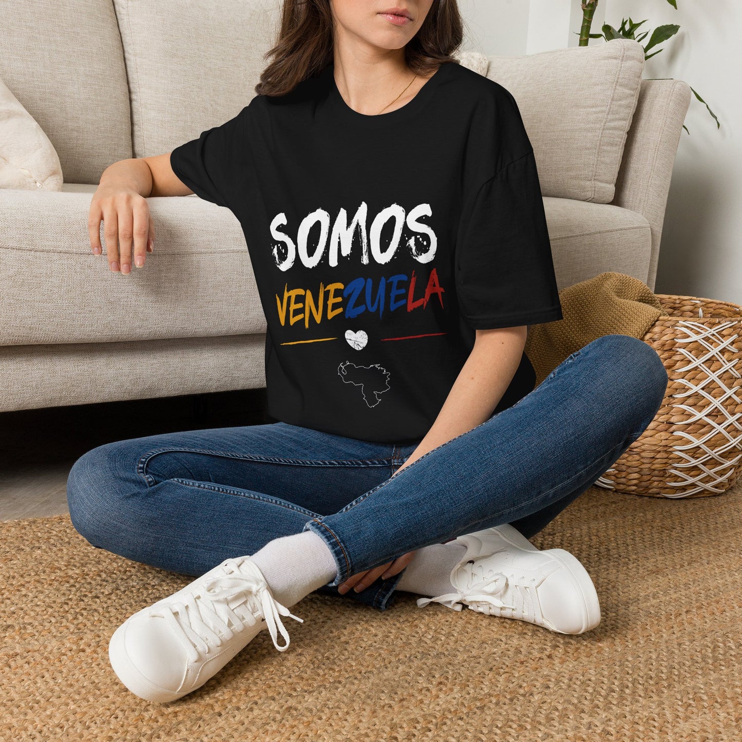 Somos Venezuela  Relief Tee